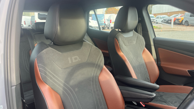 Volkswagen ID.4 109kW Life Pure 52kWh 5dr Auto Electric Estate